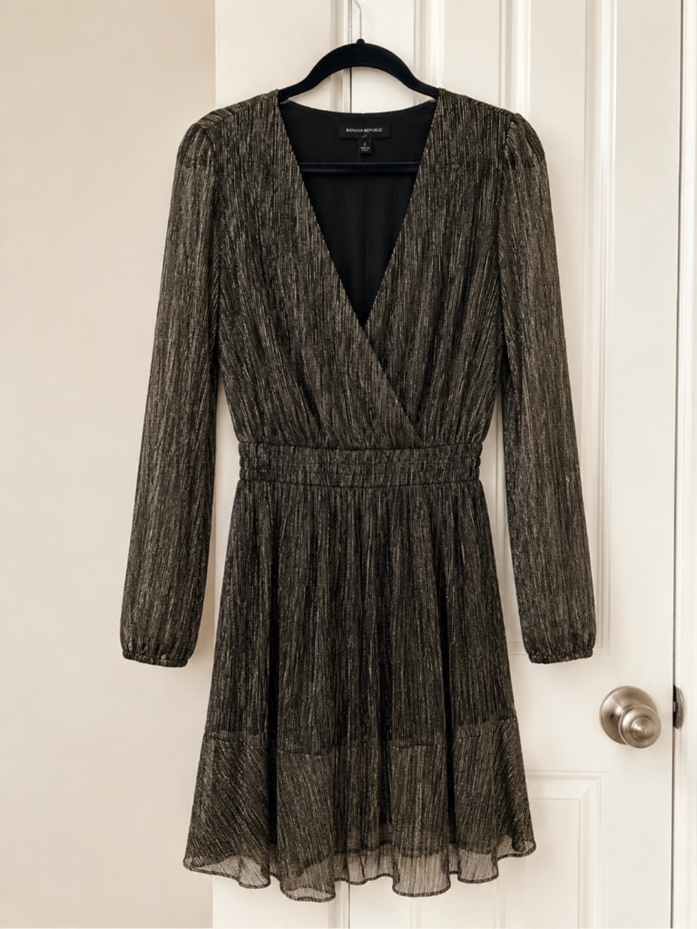 Banana Republic Petite Metallic Pleated Long Sleeve Dress | Small